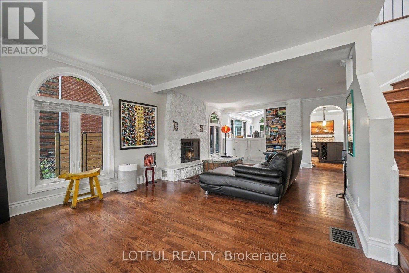 1 - 518 HILSON AVENUE - Photo 4