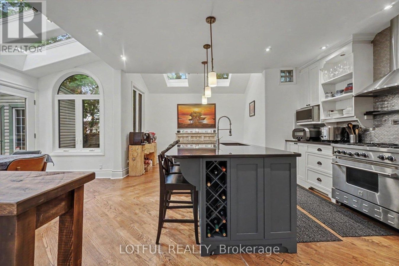 1 - 518 HILSON AVENUE - Photo 10