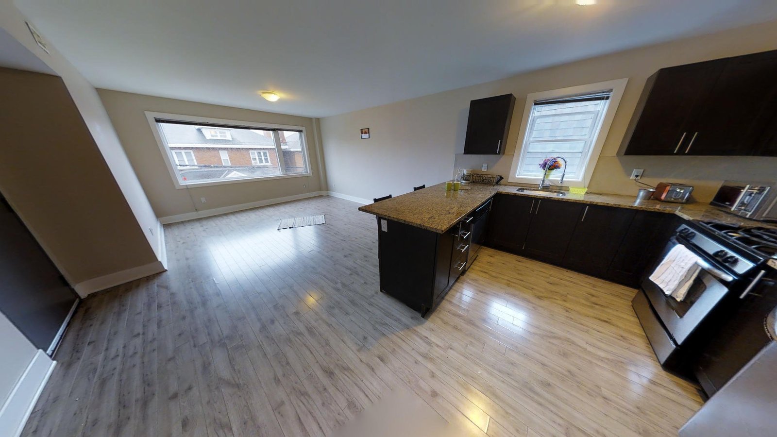 167 Aylmer Avenue - Photo 2