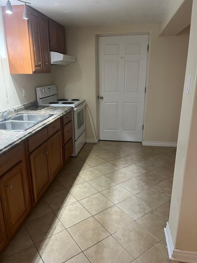 1113 Aldea Avenue - Photo 6