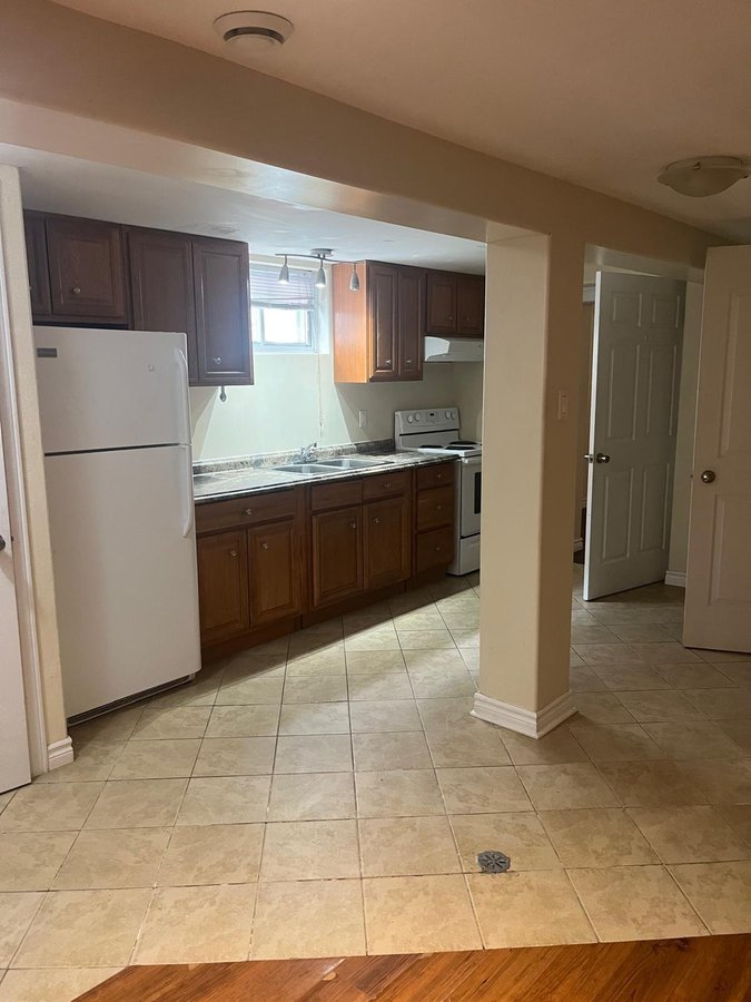1113 Aldea Avenue - Photo 9