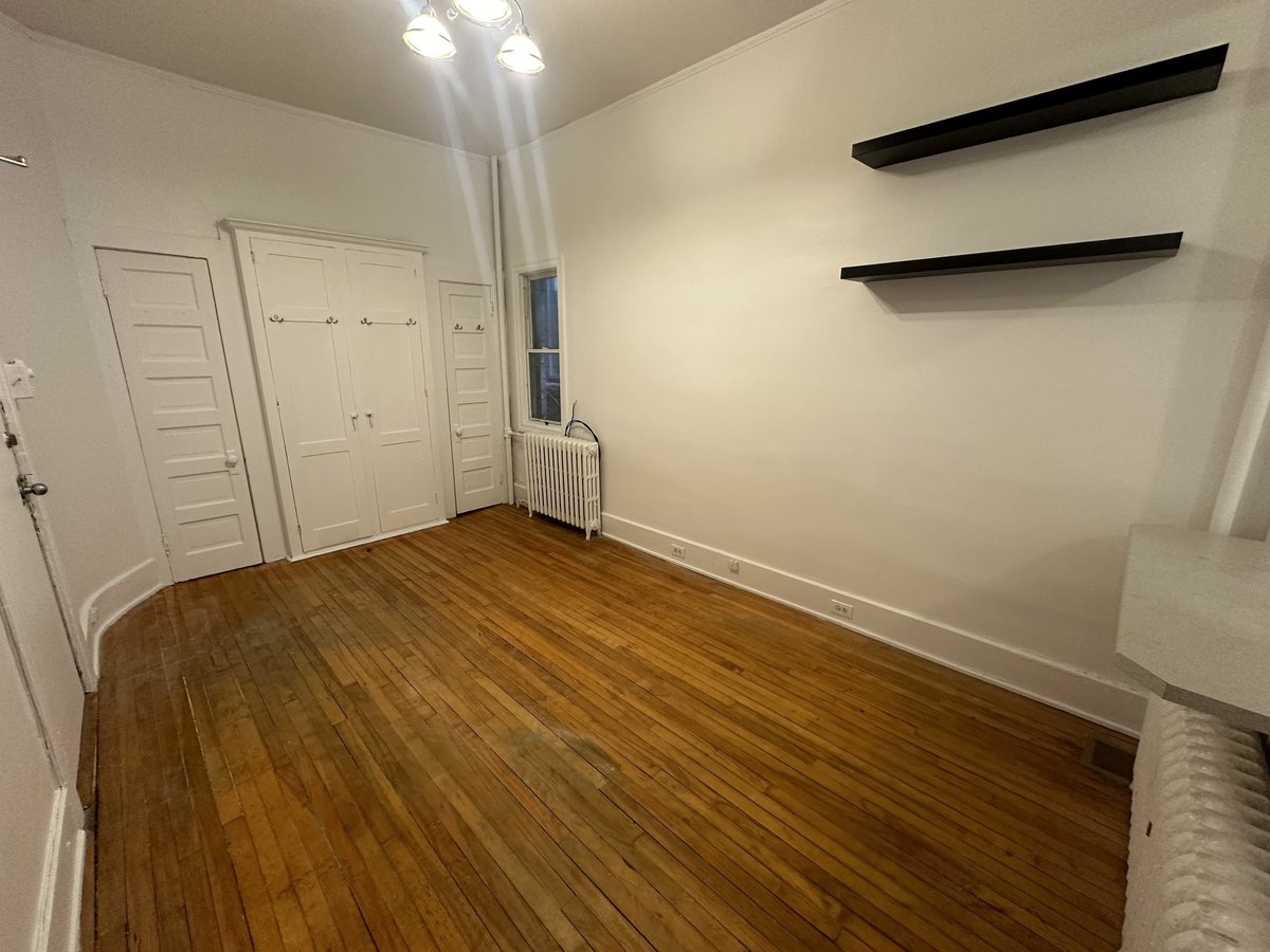 322 Cooper Street - Photo 2