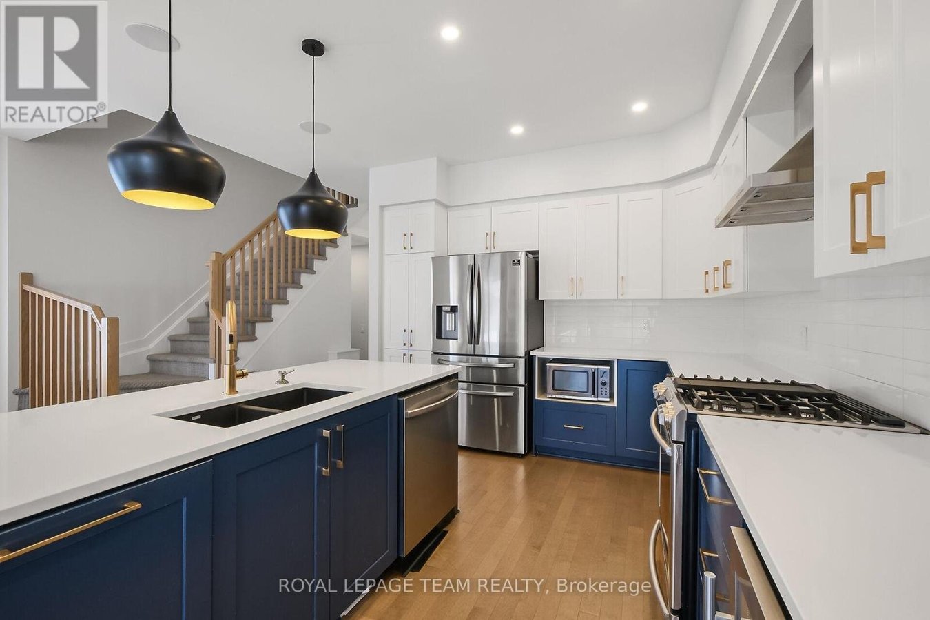 799 CAIRN CRESCENT - Photo 29