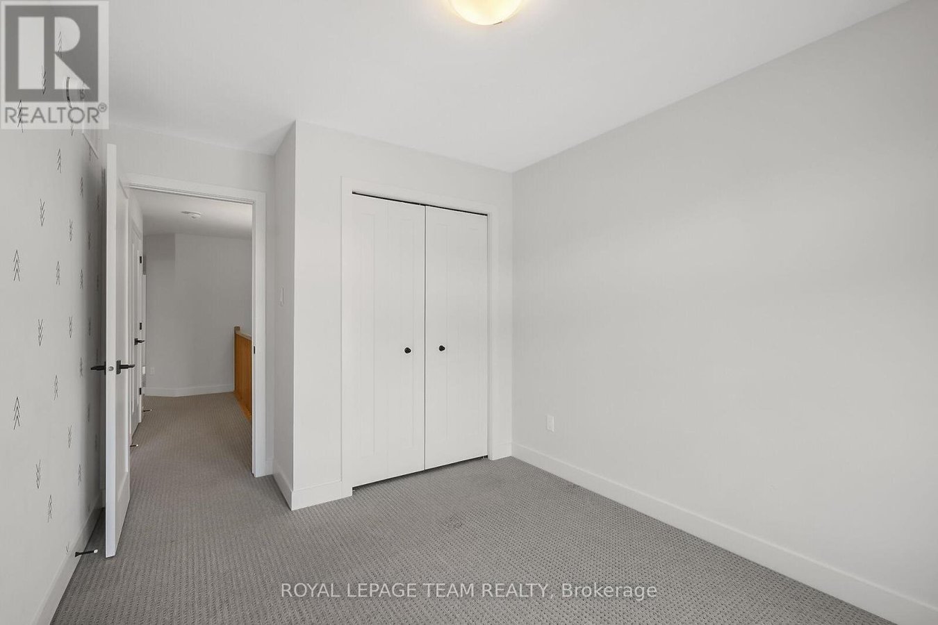 799 CAIRN CRESCENT - Photo 36