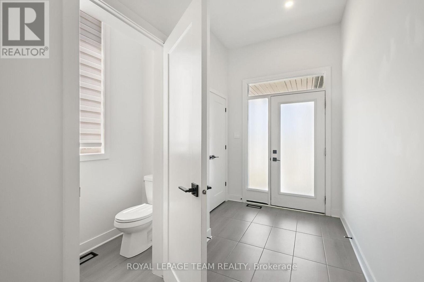 799 CAIRN CRESCENT - Photo 16