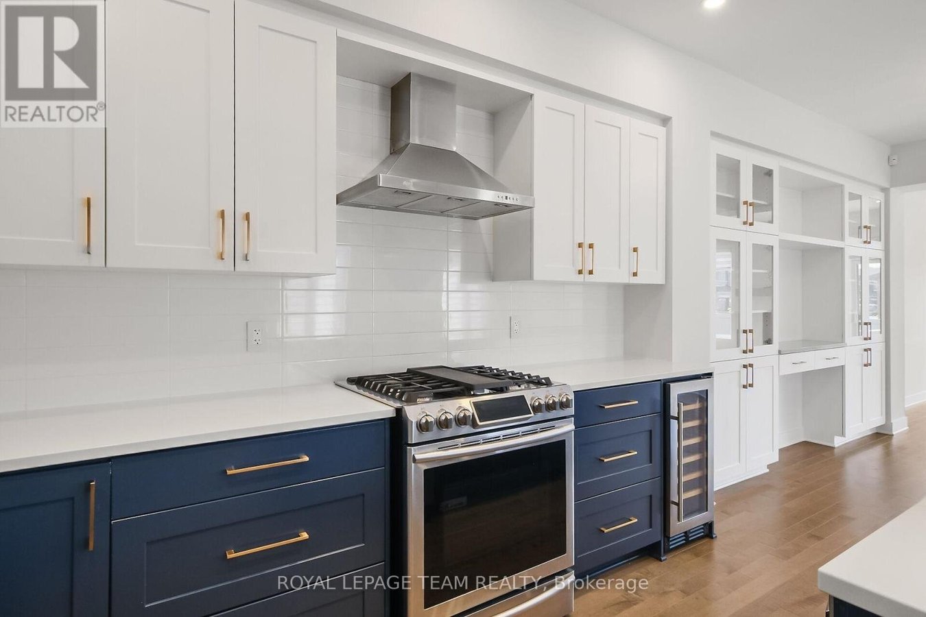 799 CAIRN CRESCENT - Photo 25