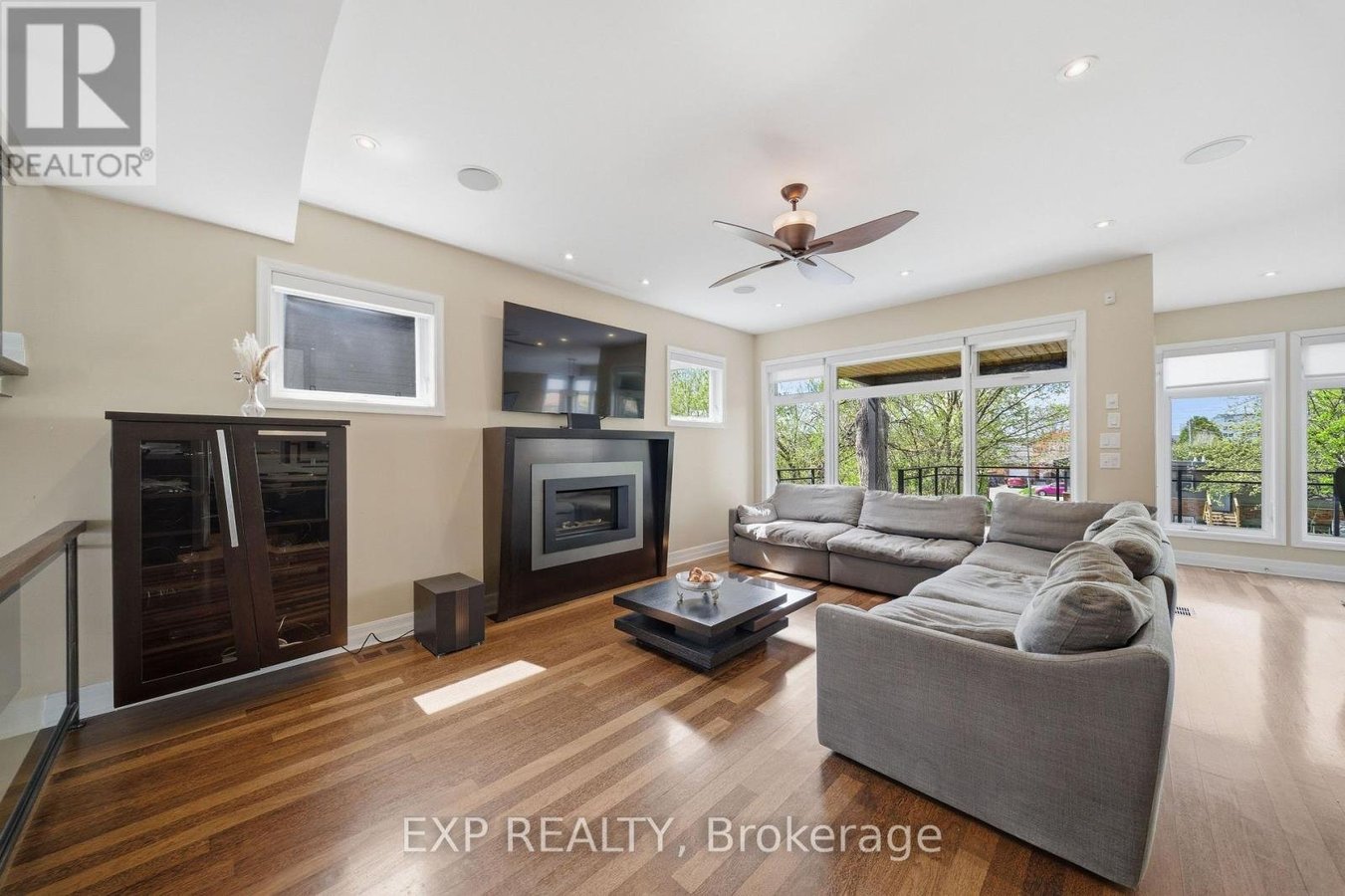 1356 LOUIS LANE - Photo 3