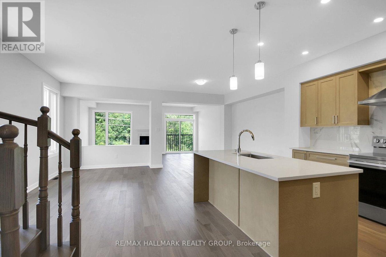 749 NEWSTEAD CRESCENT - Photo 6