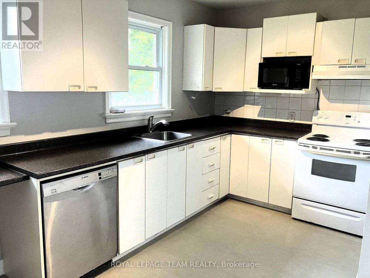 49 CROWNHILL STREET - Photo 5