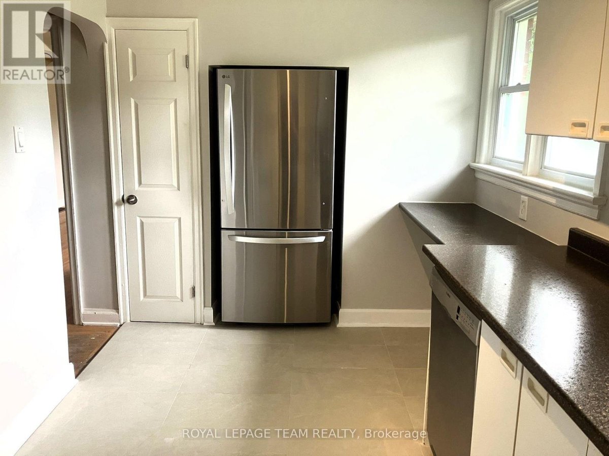 49 CROWNHILL STREET - Photo 7
