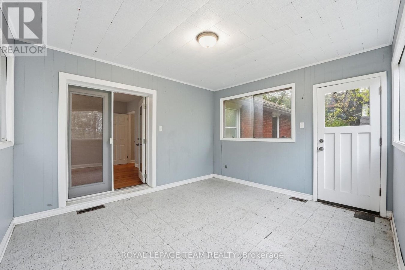49 CROWNHILL STREET - Photo 17