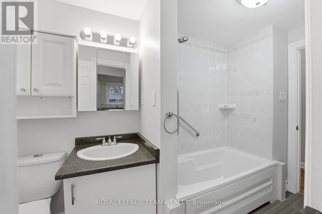 49 CROWNHILL STREET - Photo 18
