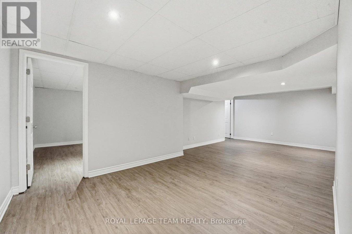 49 CROWNHILL STREET - Photo 21
