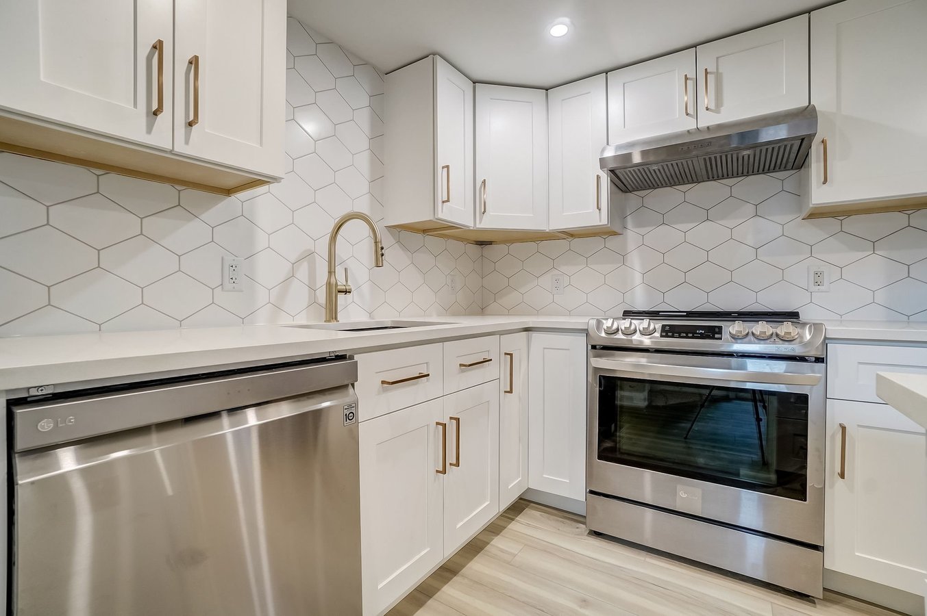 2160 Melfort Street - Photo 2