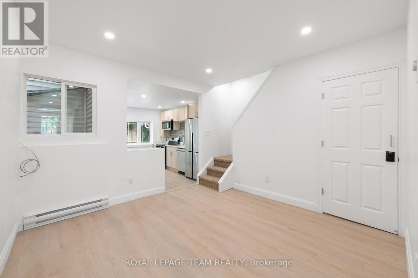 143 ST ANDREW STREET - Photo 8