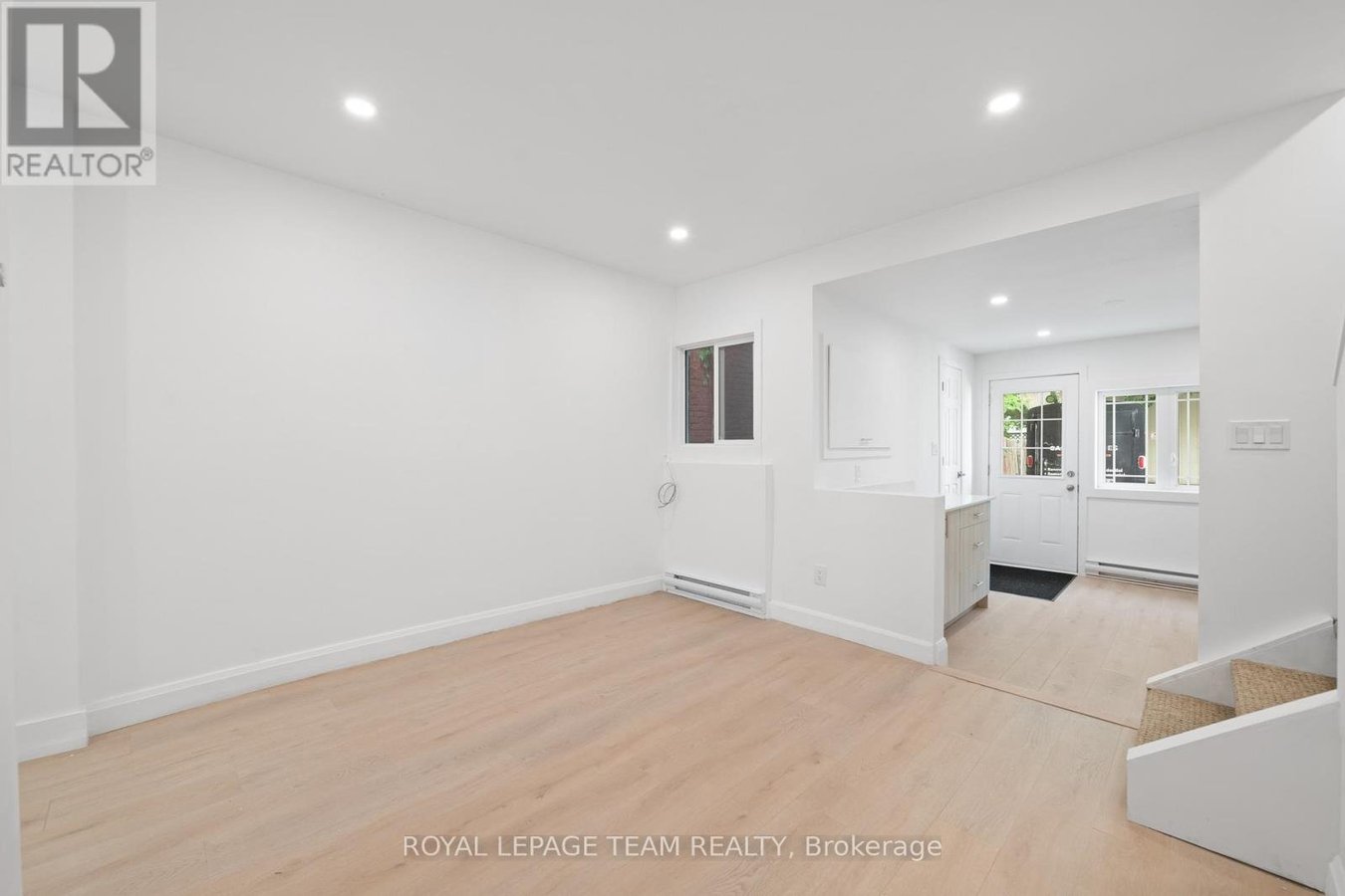 143 ST ANDREW STREET - Photo 9