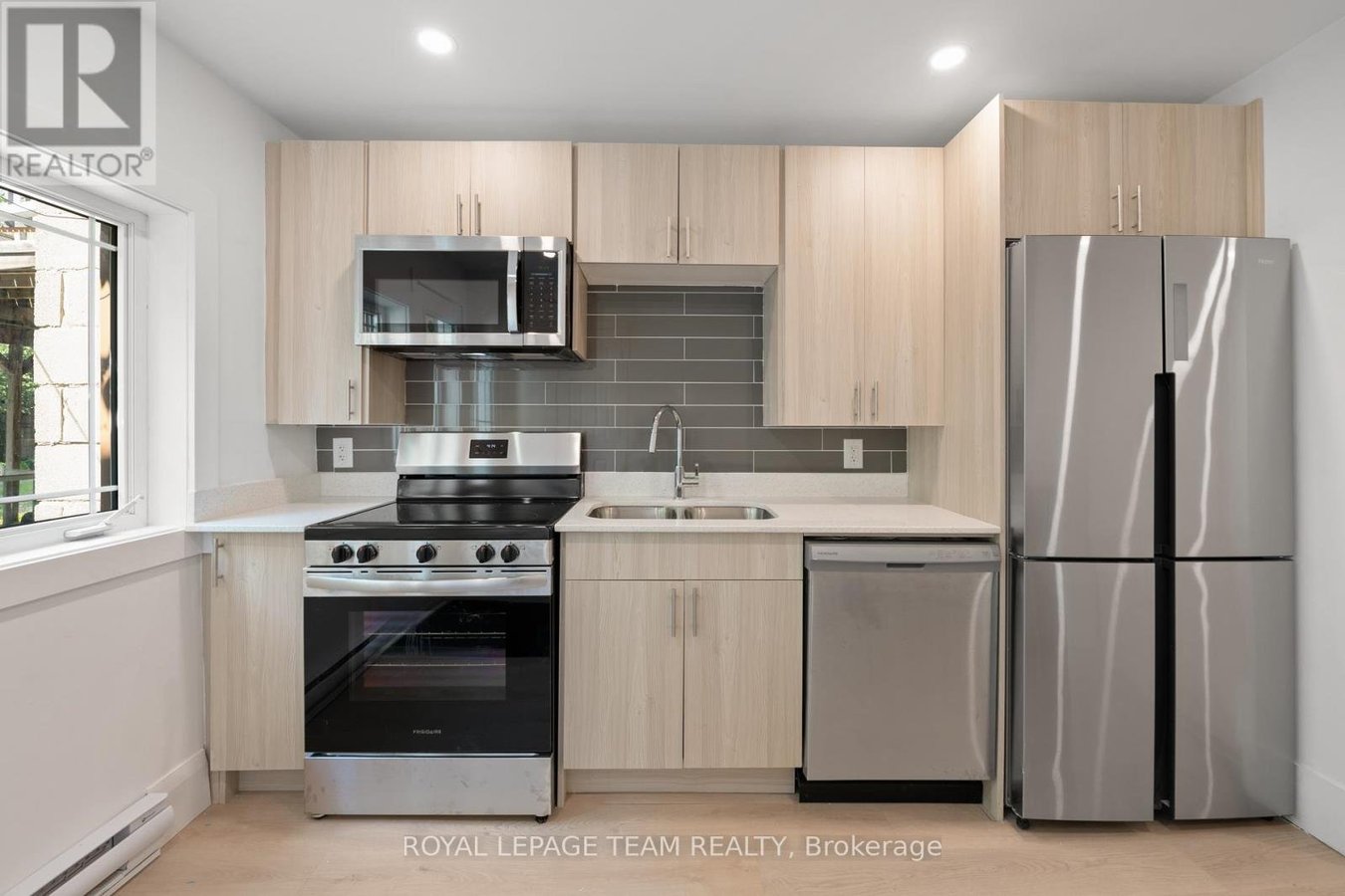 143 ST ANDREW STREET - Photo 15
