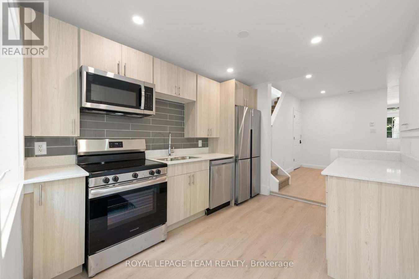 143 ST ANDREW STREET - Photo 16