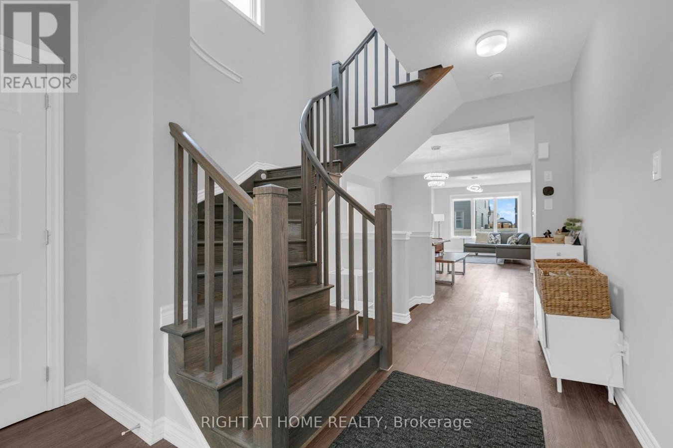 104 UNITY PLACE - Photo 2