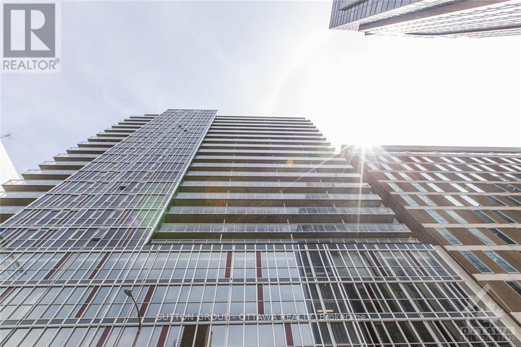 1404 - 324 LAURIER AVENUE W - Photo 2