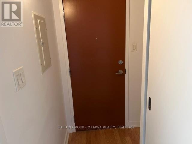 1404 - 324 LAURIER AVENUE W - Photo 4
