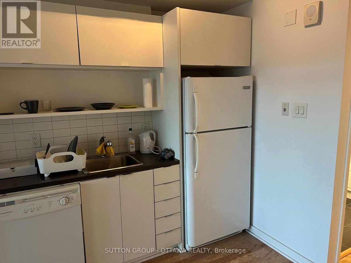 1404 - 324 LAURIER AVENUE W - Photo 6