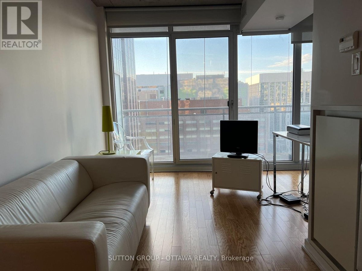 1404 - 324 LAURIER AVENUE W - Photo 8