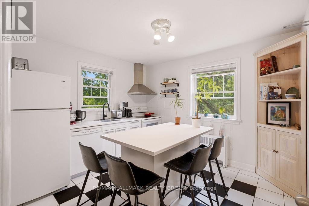 3 - 34 LAVERGNE STREET - Photo 12
