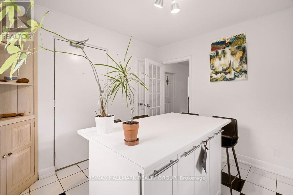 3 - 34 LAVERGNE STREET - Photo 15