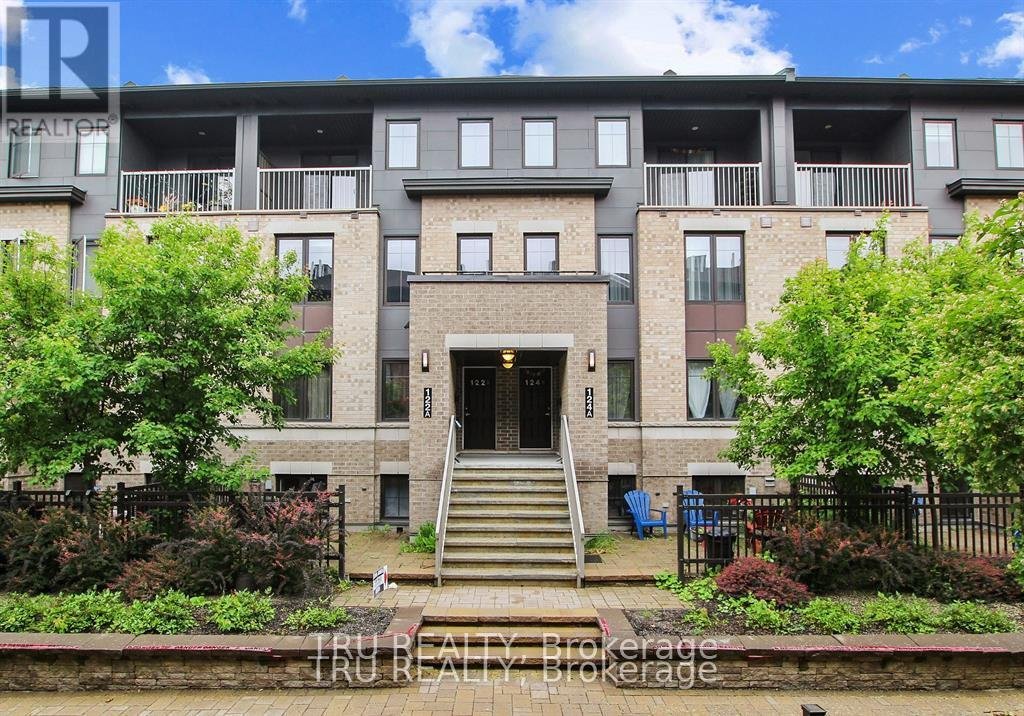 19 - 122 LINDENSHADE DRIVE - Photo 1