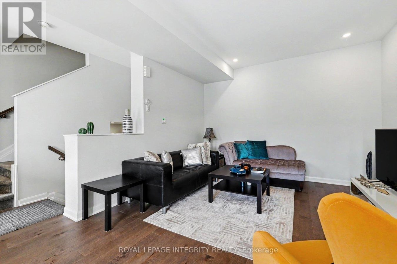 906 LIXNAW COURT - Photo 7