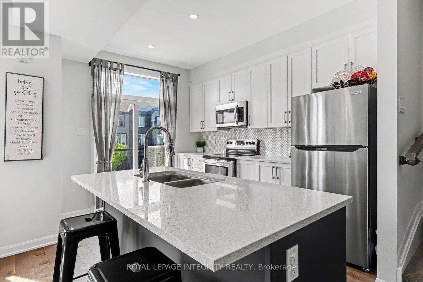 906 LIXNAW COURT - Photo 16