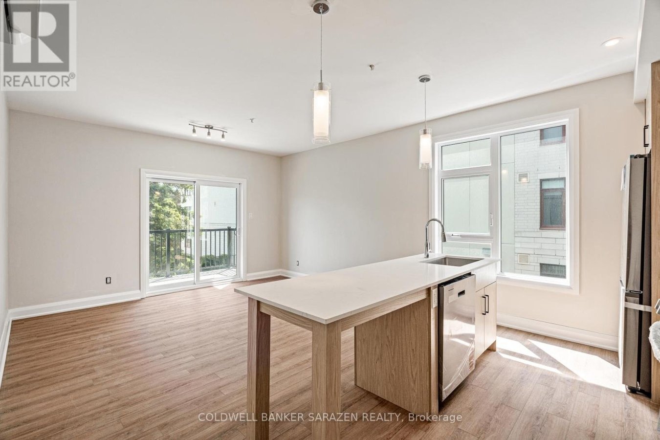 203 - 10 MCARTHUR AVENUE - Photo 5