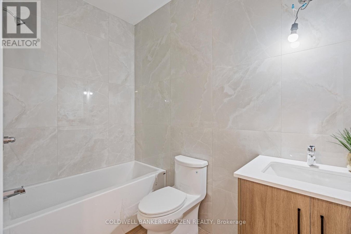 203 - 10 MCARTHUR AVENUE - Photo 11