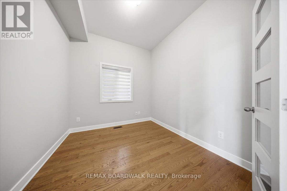 54 THUNDERBOLT STREET - Photo 4