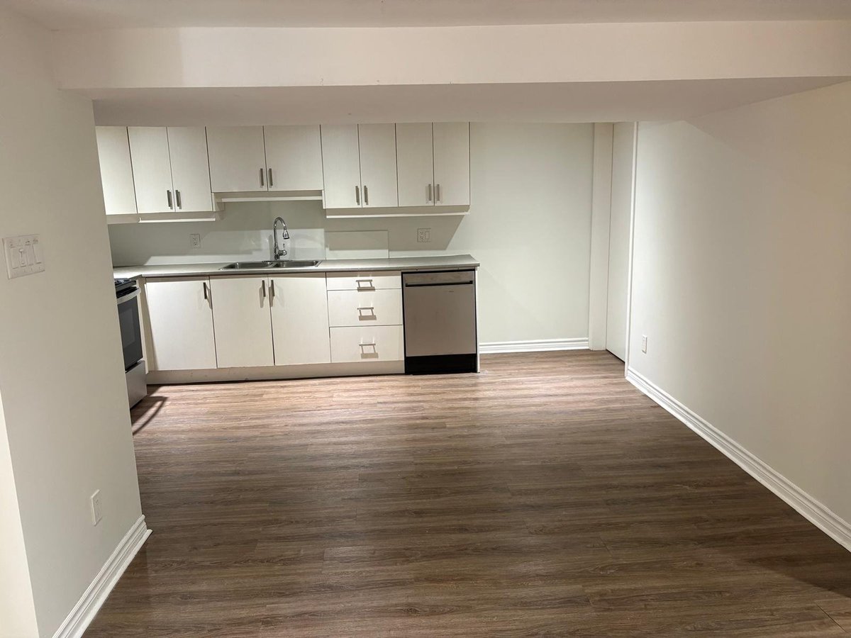 2550 Traverse Drive - Photo 2