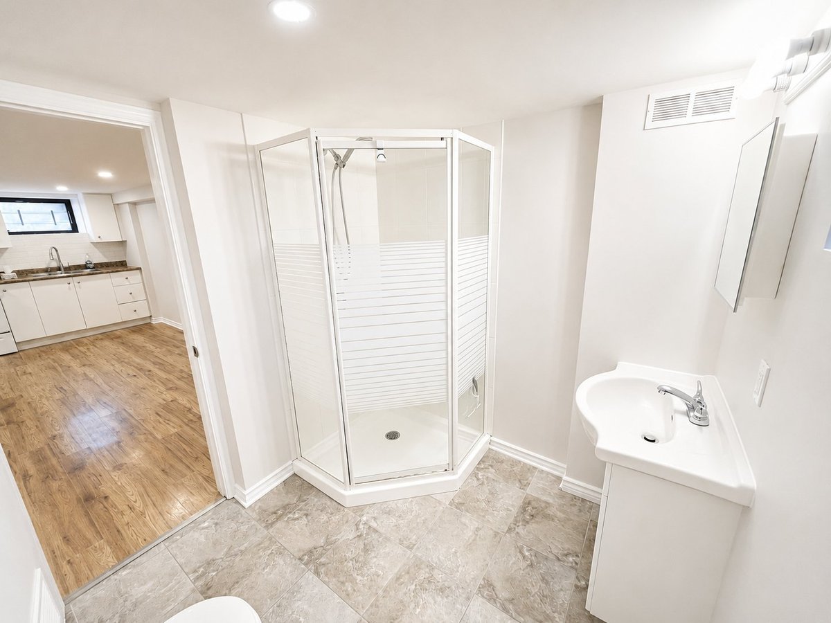 172 Cobourg Street - Photo 3