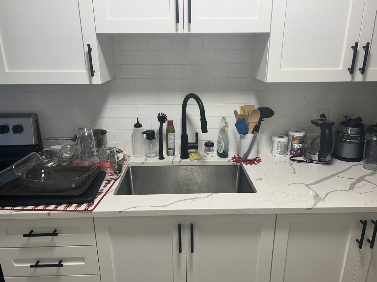 1 Hamilton Avenue North - Photo 2