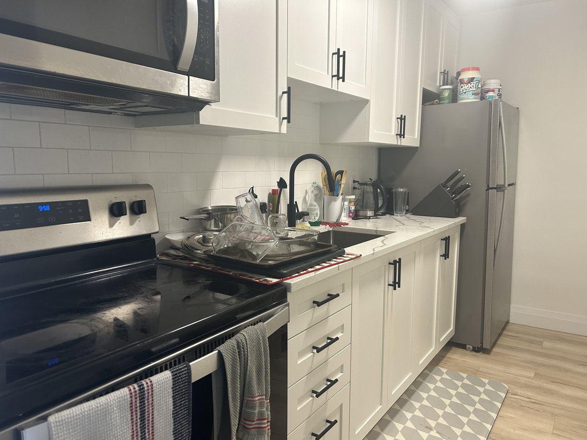 1 Hamilton Avenue North - Photo 1