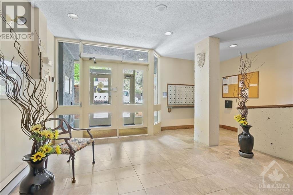 1177 Bélanger Avenue - Photo 3