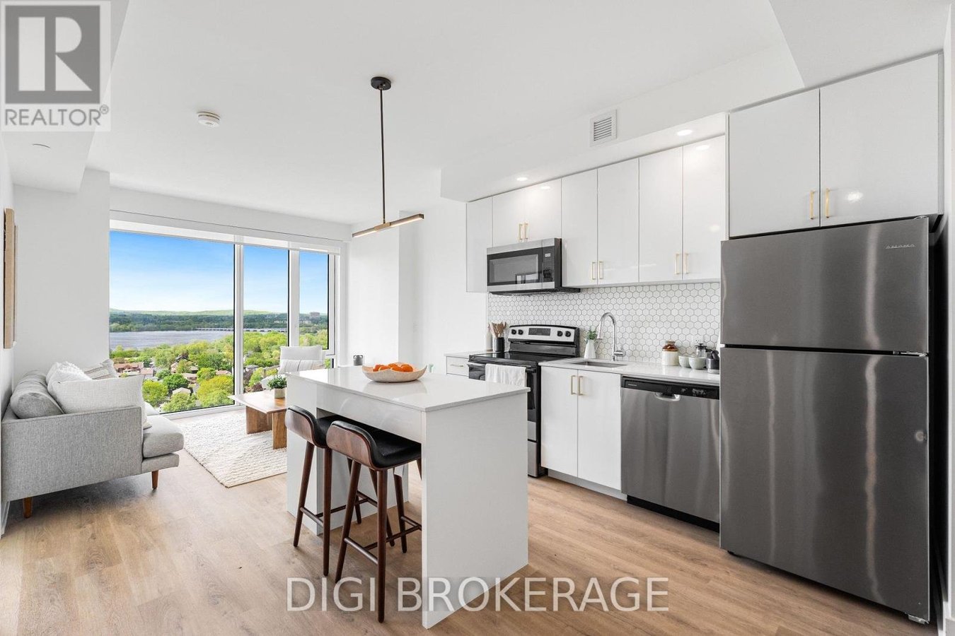 1305 - 2070 SCOTT STREET - Photo 2