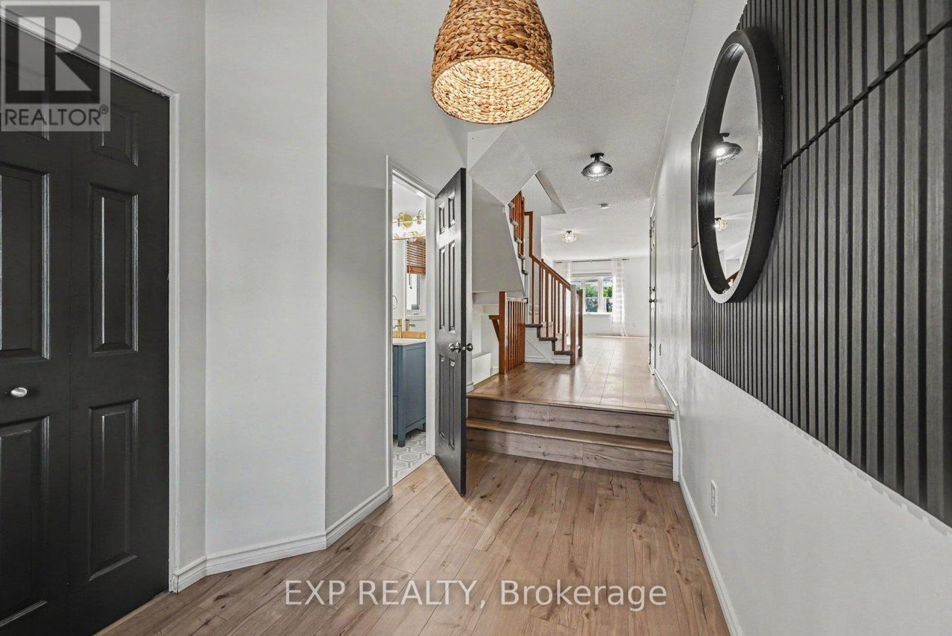 218 ROLLING MEADOW CRESCENT - Photo 3