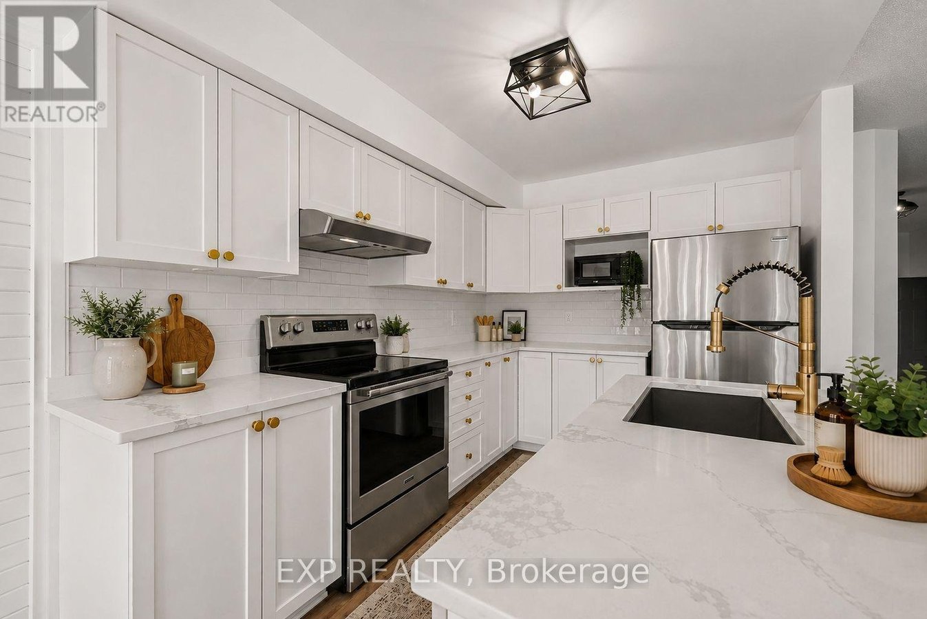 218 ROLLING MEADOW CRESCENT - Photo 8