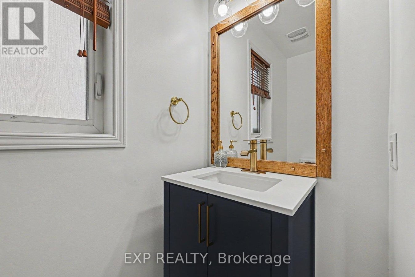 218 ROLLING MEADOW CRESCENT - Photo 11