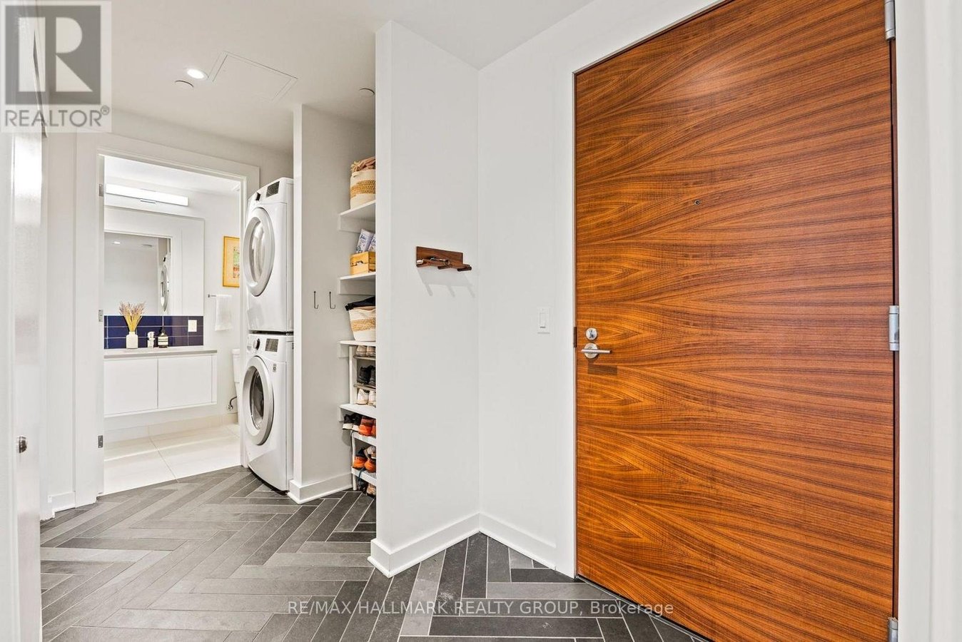 207 - 135 BARRETTE STREET - Photo 4