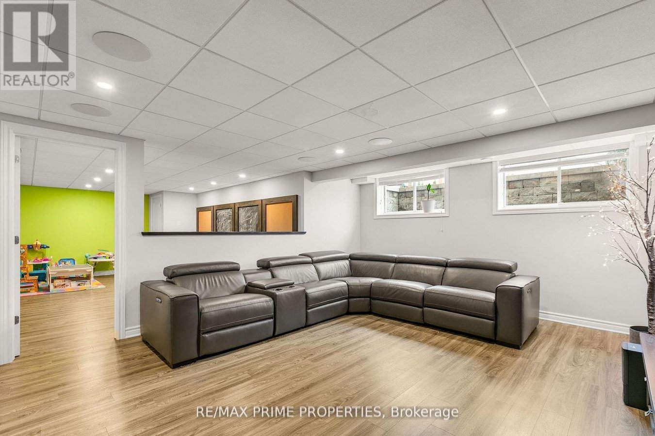 72 BRANTHAVEN STREET - Photo 36