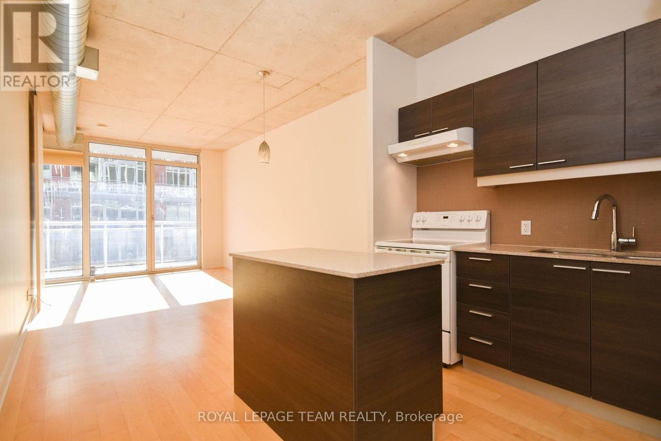 523 - 349 MCLEOD STREET - Photo 4