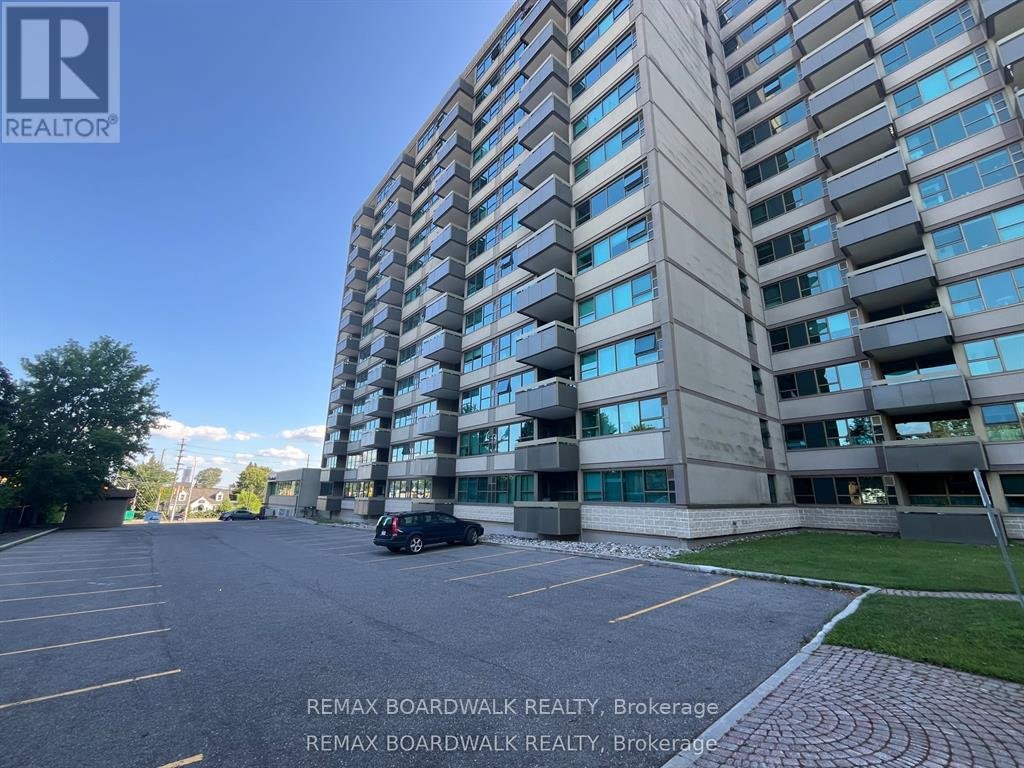 407 - 555 BRITTANY DRIVE - Photo 1