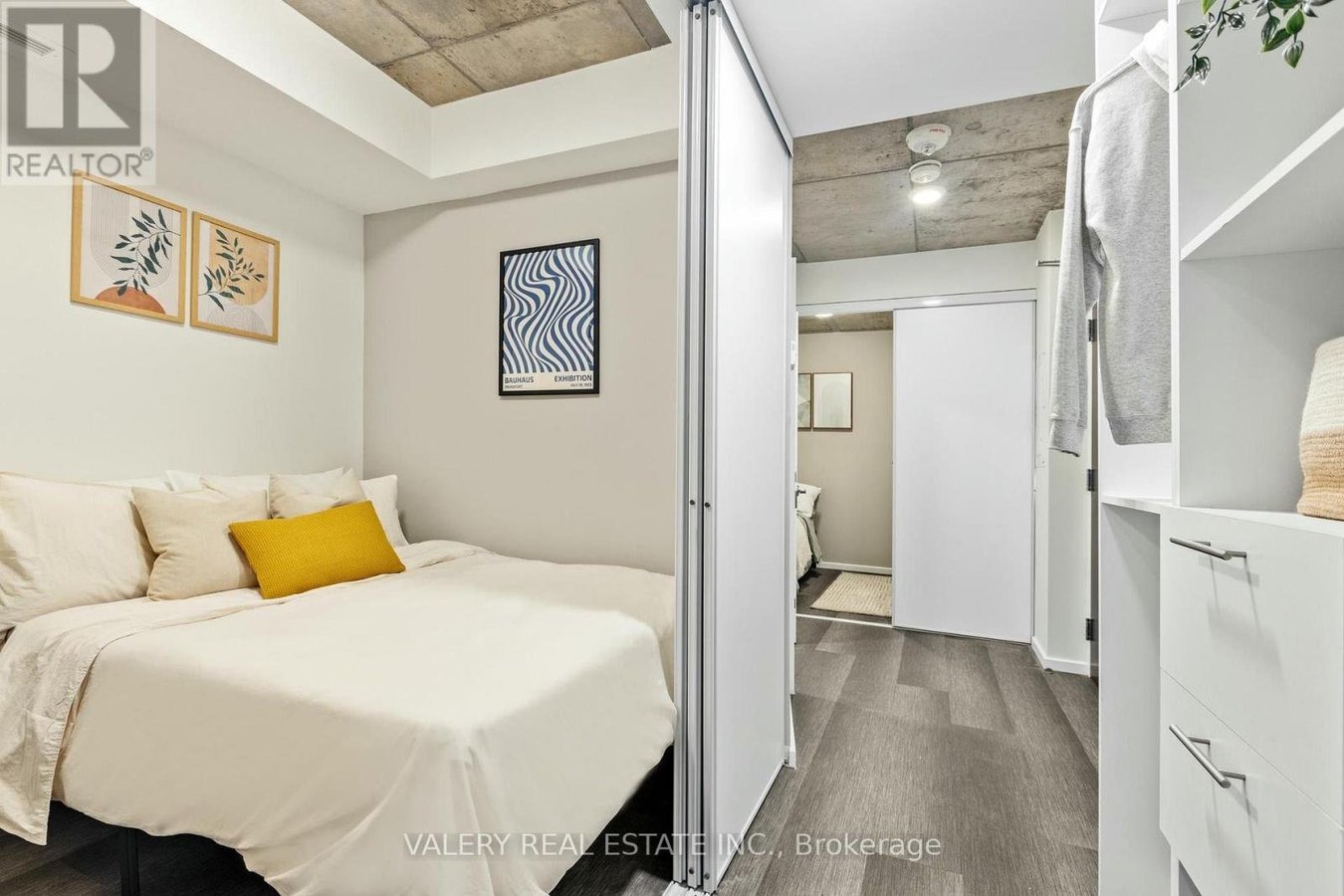 R1002 - 256 RIDEAU STREET - Photo 6