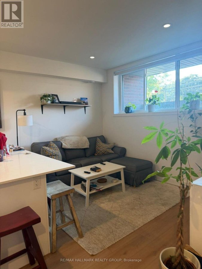 1 - 1260 DORCHESTER AVENUE - Photo 2